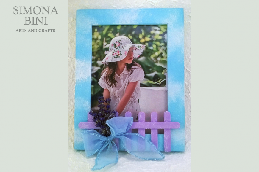 Cornice con lavanda e fiocco –  Frame with lavender and bow