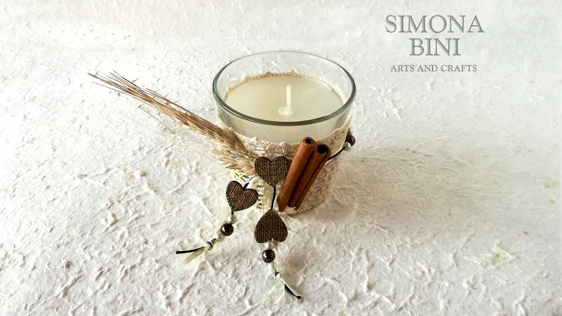 Candela con spighe e cannella – Candle with ears and cinnamon – Simona Bini
