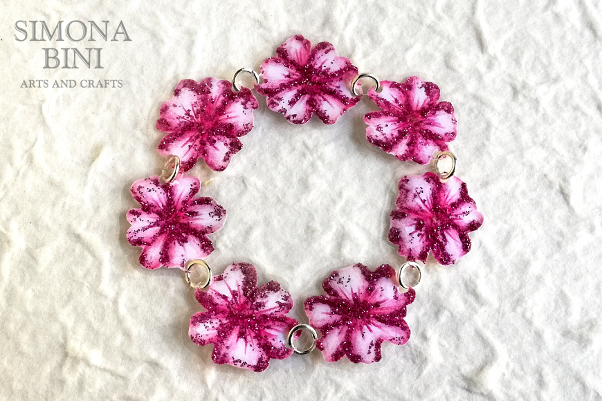 Un bracciale fiorito per la primavera – A spring flowery bracelet