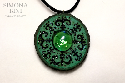 Ciondolo di legno verde – Green wood pendant